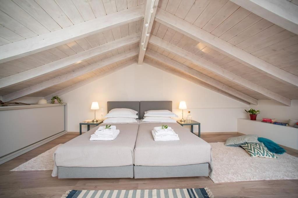 Newly Renovated 1730'S Venetian Loft Appartement Corfu  Buitenkant foto